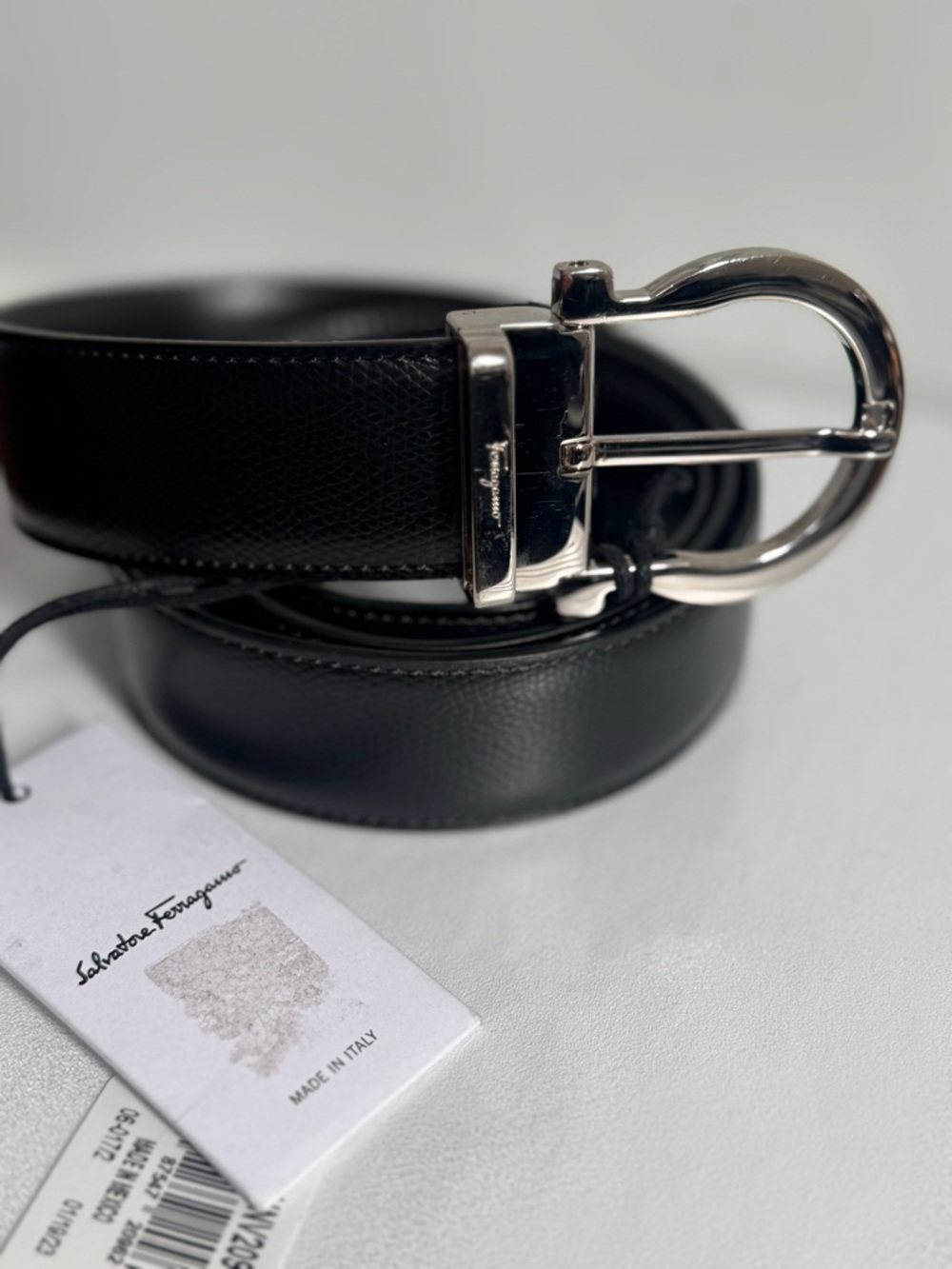 Salvatore Ferragamo Black Leather Belt with Silver Gancini Buckle - Picture 2 of 16